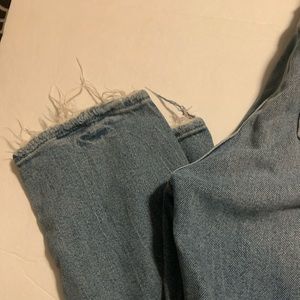 Hollister High rise mom jean curvy size 1R